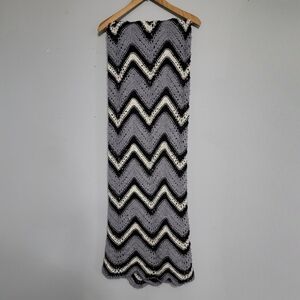 Vintage Hand Crocheted / Hand Knit Zig Zag Pattern Afghan 38'x44'